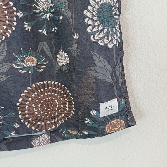 Globe Men’s Floral Swim Shorts - Picture 3 of 9